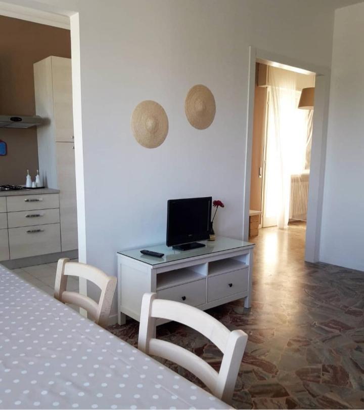 Stella Di Mare Apartment Rimini Bagian luar foto